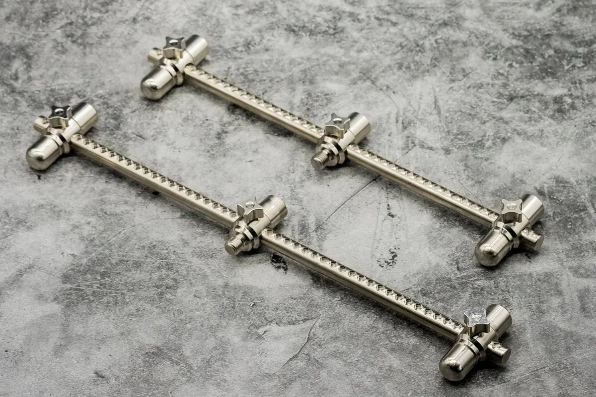 One More Cast Elbowz High-Grade 316 Stainless Steel 3 Rod Buzzbars Standard (11.5 in &amp; 9.5 in)model Standard (11.5 in &amp; 9.5 in) - MPN: OMCEL3RMS - EAN: 5060939132352