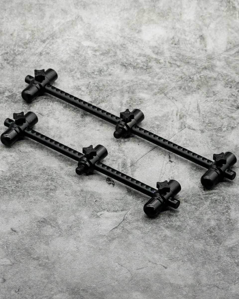 One More Cast Elbowz Black Anodised Aluminium 3 Rod Buzzbars model Slim (9.5 in &amp; 7.5 in) - MPN: OMCEL3RSB - EAN: 5060939132413