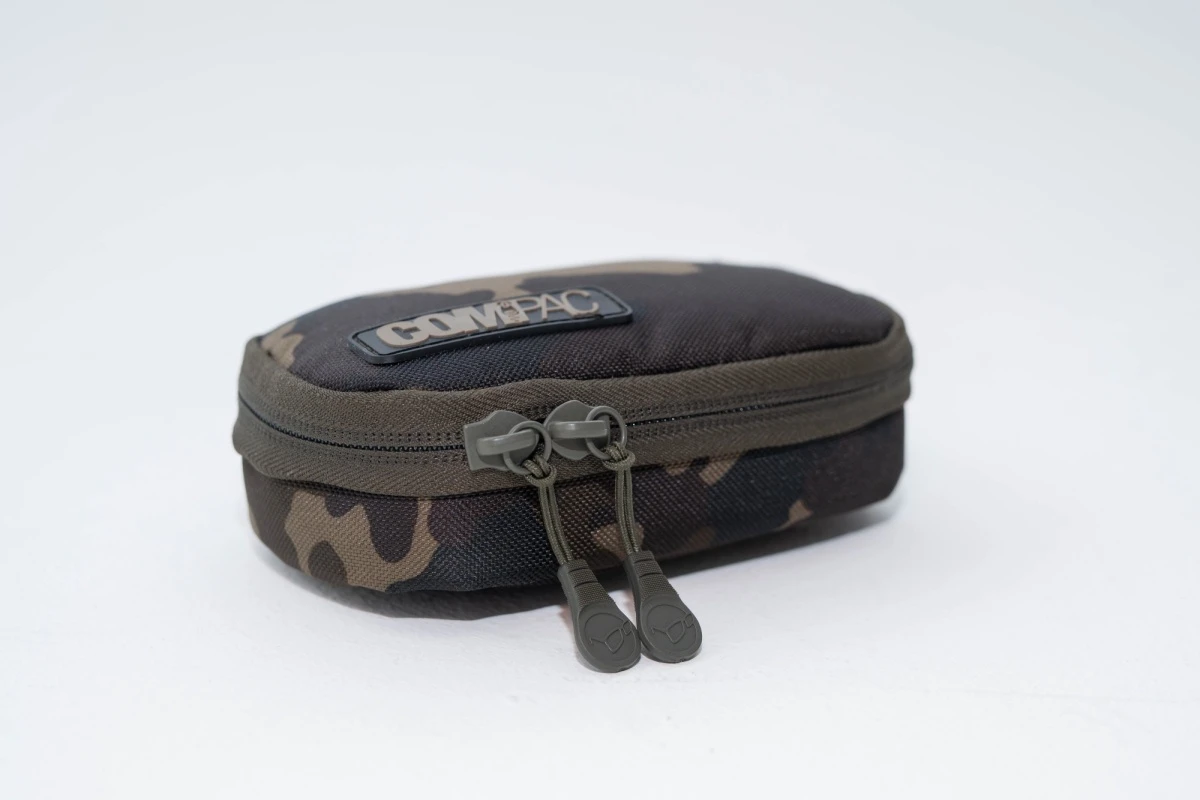 Korda Compac 70 Tackle Pouch Dark Kamomodel 70 - MPN: KLUG165 - EAN: 5056832401206