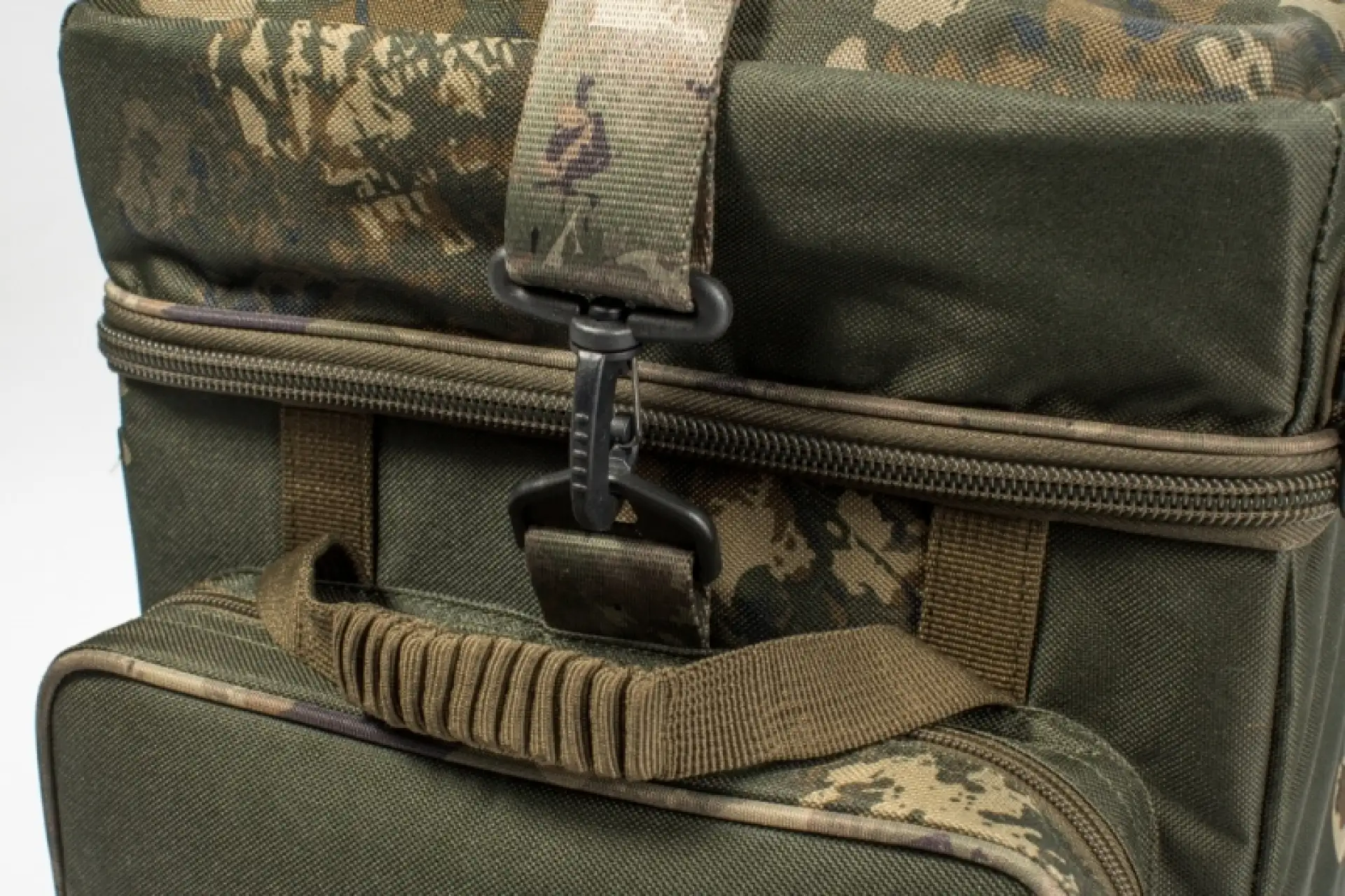Nash Subterfuge Hi-Protect Carryall medium