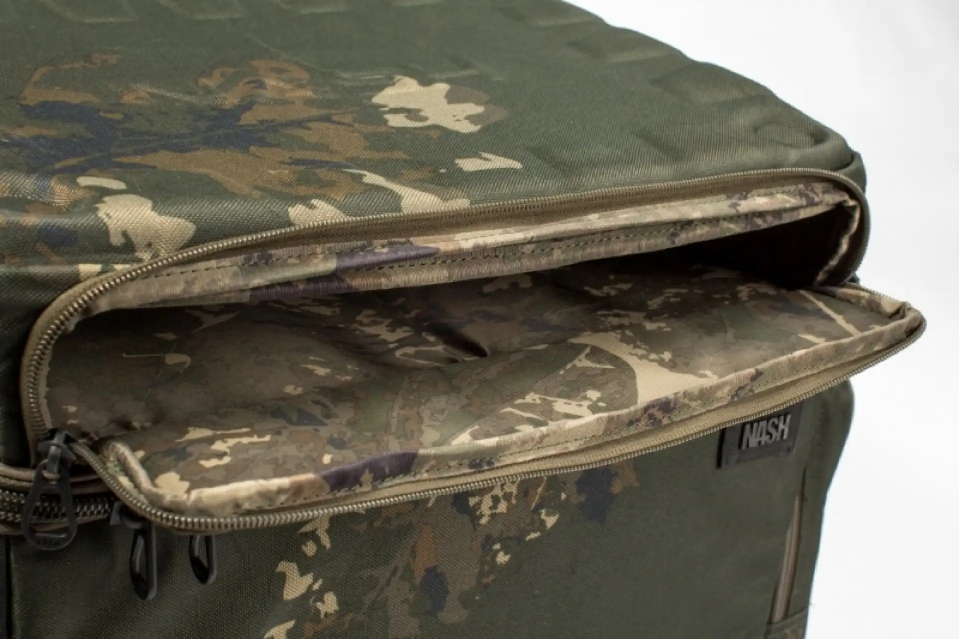 Nash Subterfuge Hi-Protect Carryall medium