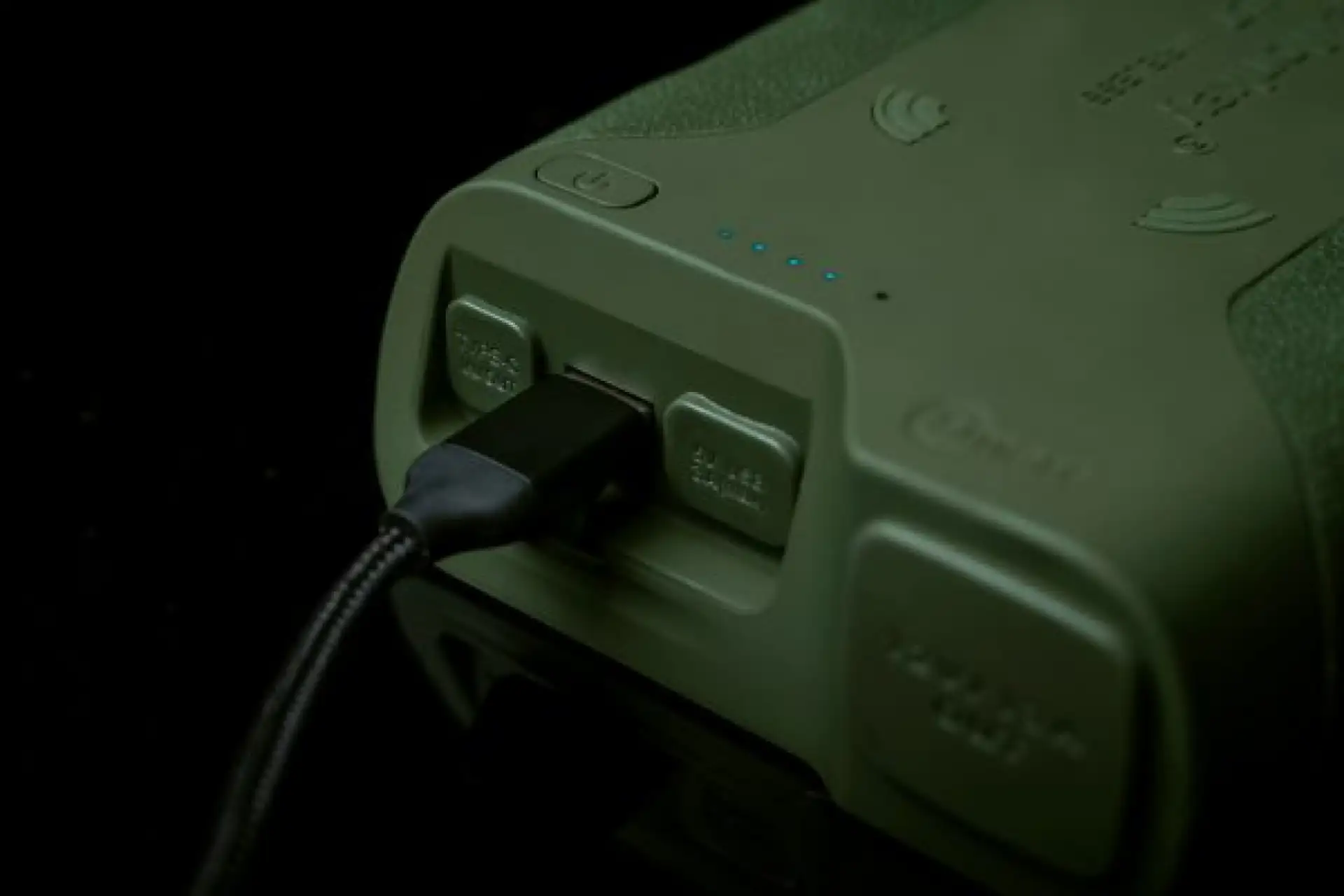 RidgeMonkey Vault C-Smart Wireless 77850mAh camo