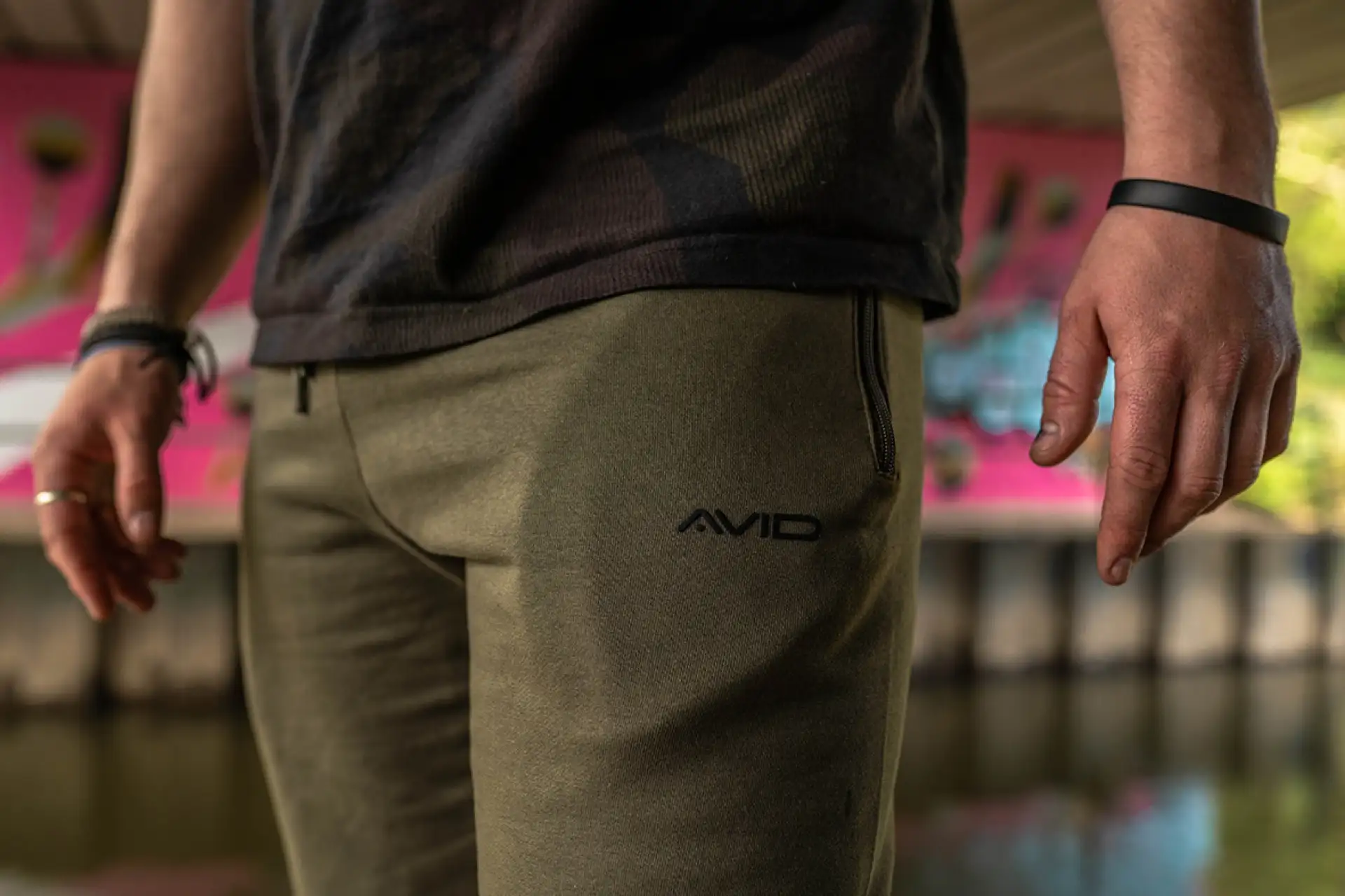Avid Carp Distortion Joggers  M