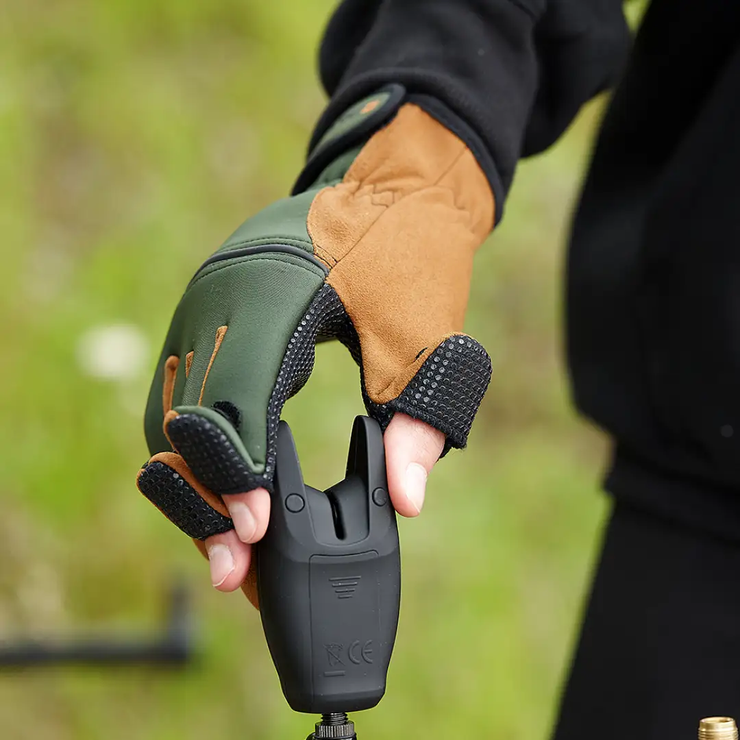 Prologic Neoprene Grip Gloves M