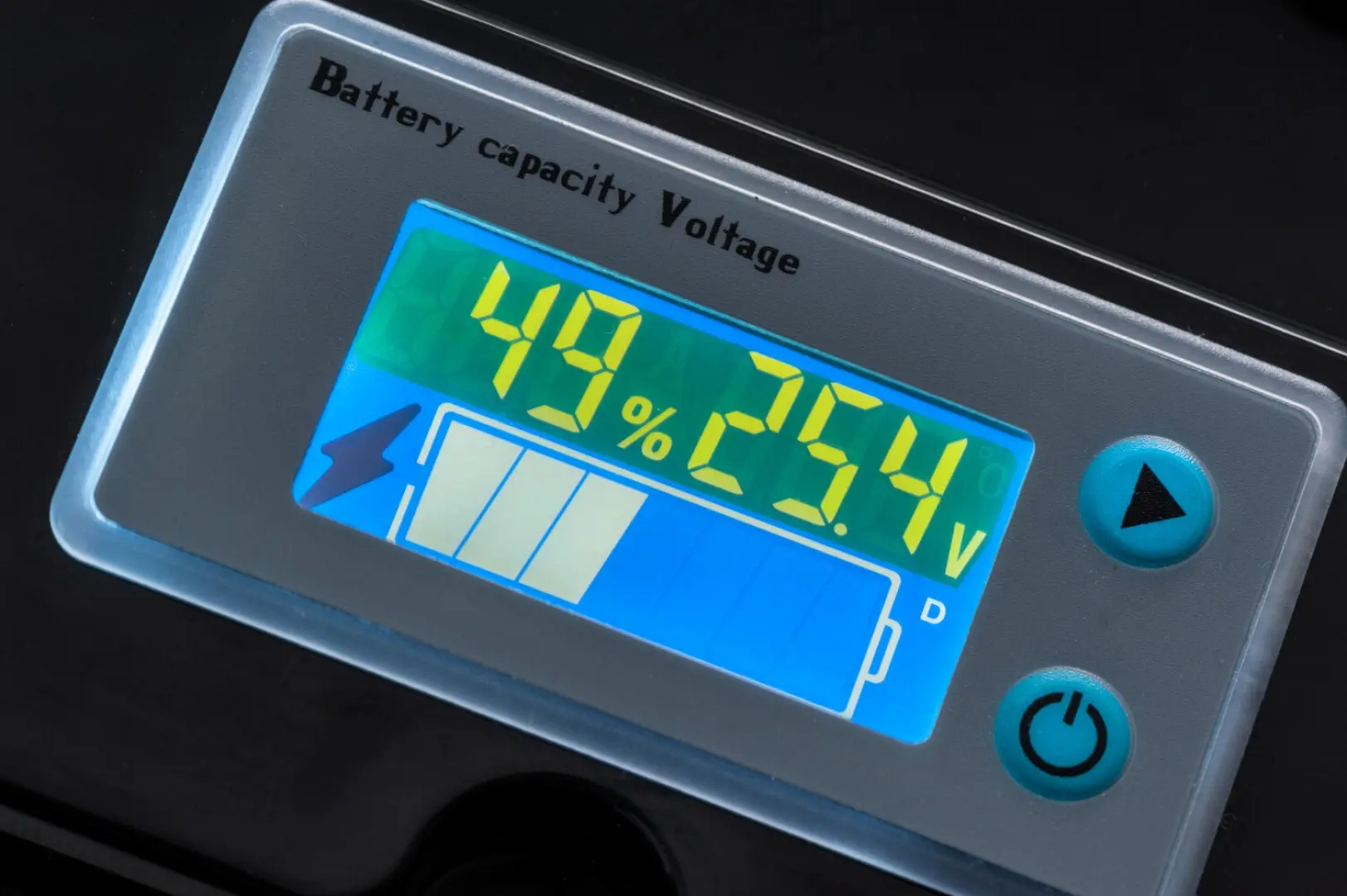 Mivardi M-CELL 24V 50Ah + 10A Charger