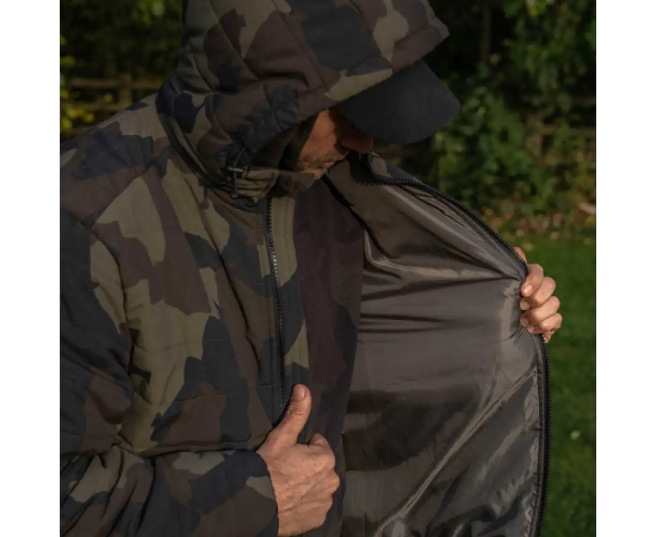 Avid Carp Ripstop CAMO Thermal Jacket M