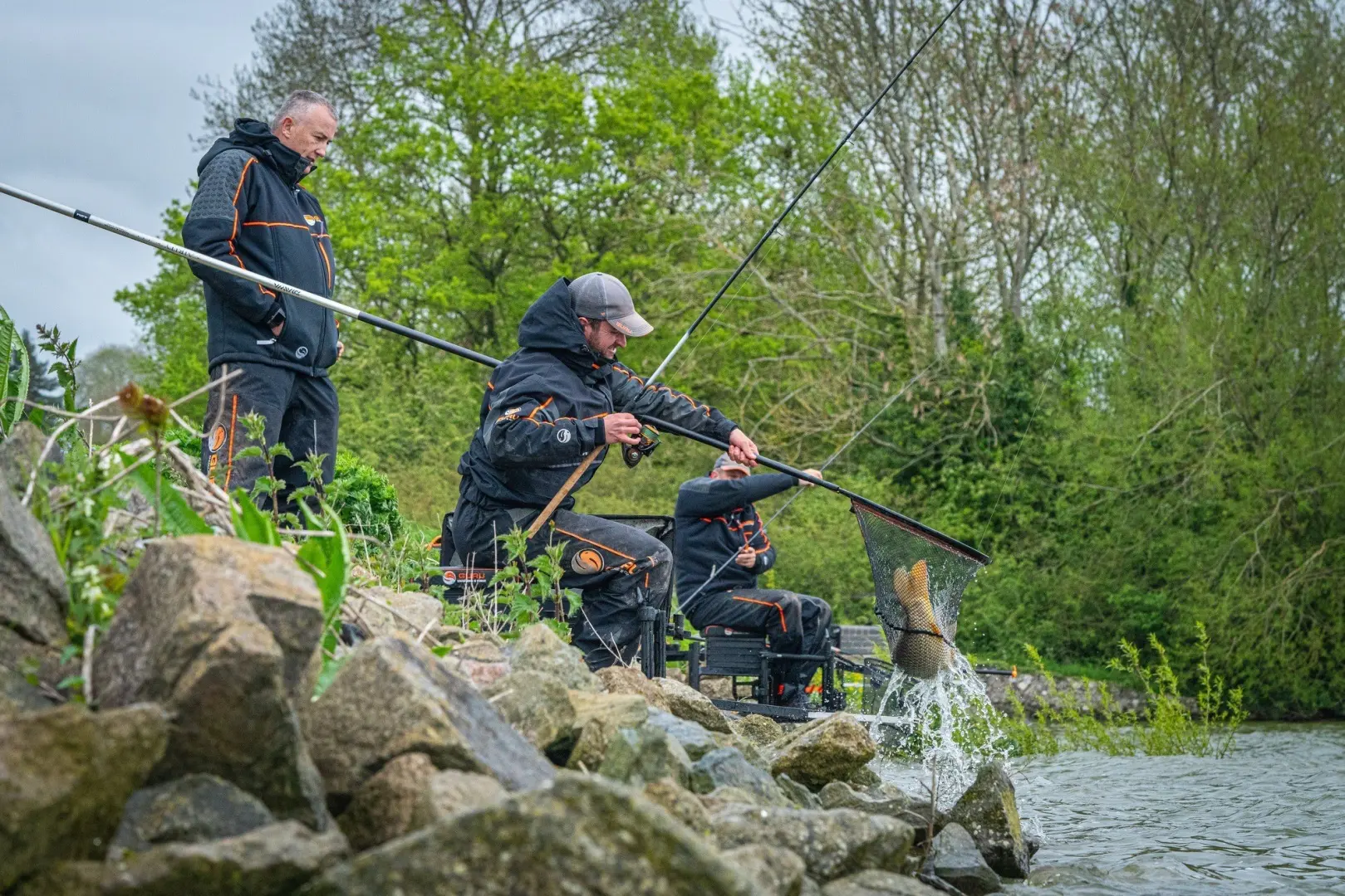 GURU A-Class Method Feeder