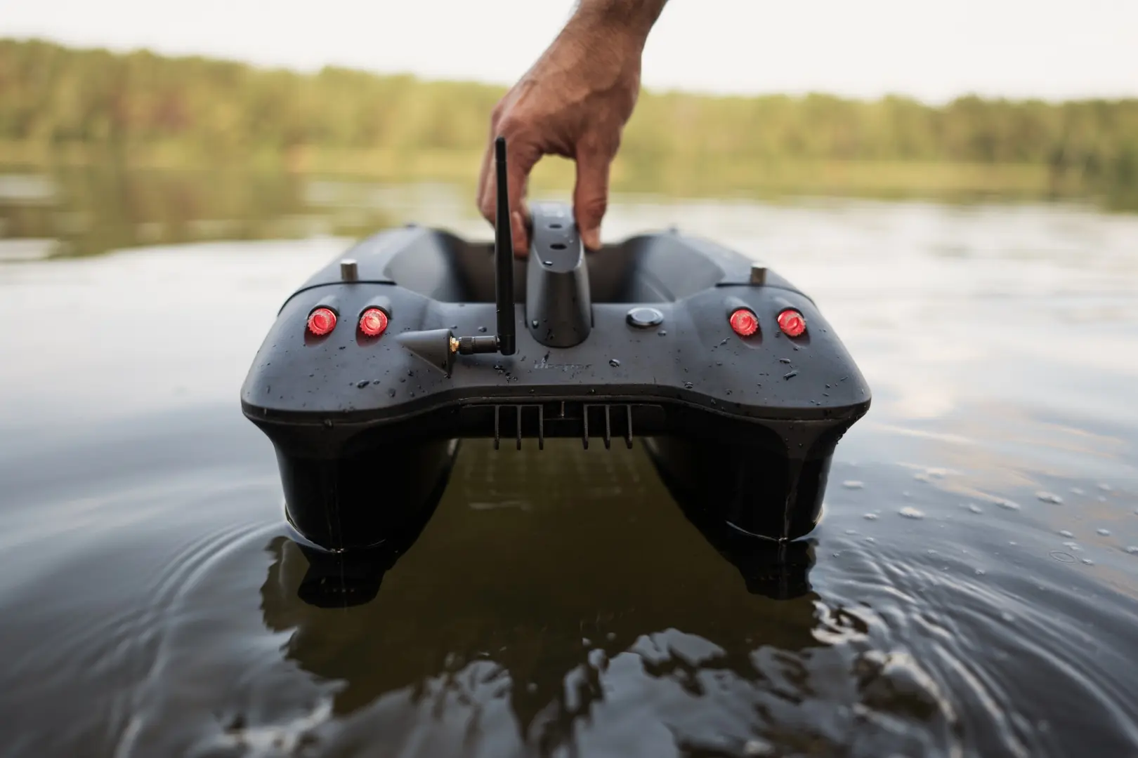 Deeper Quest Baitboat - Łódka Zanętowa