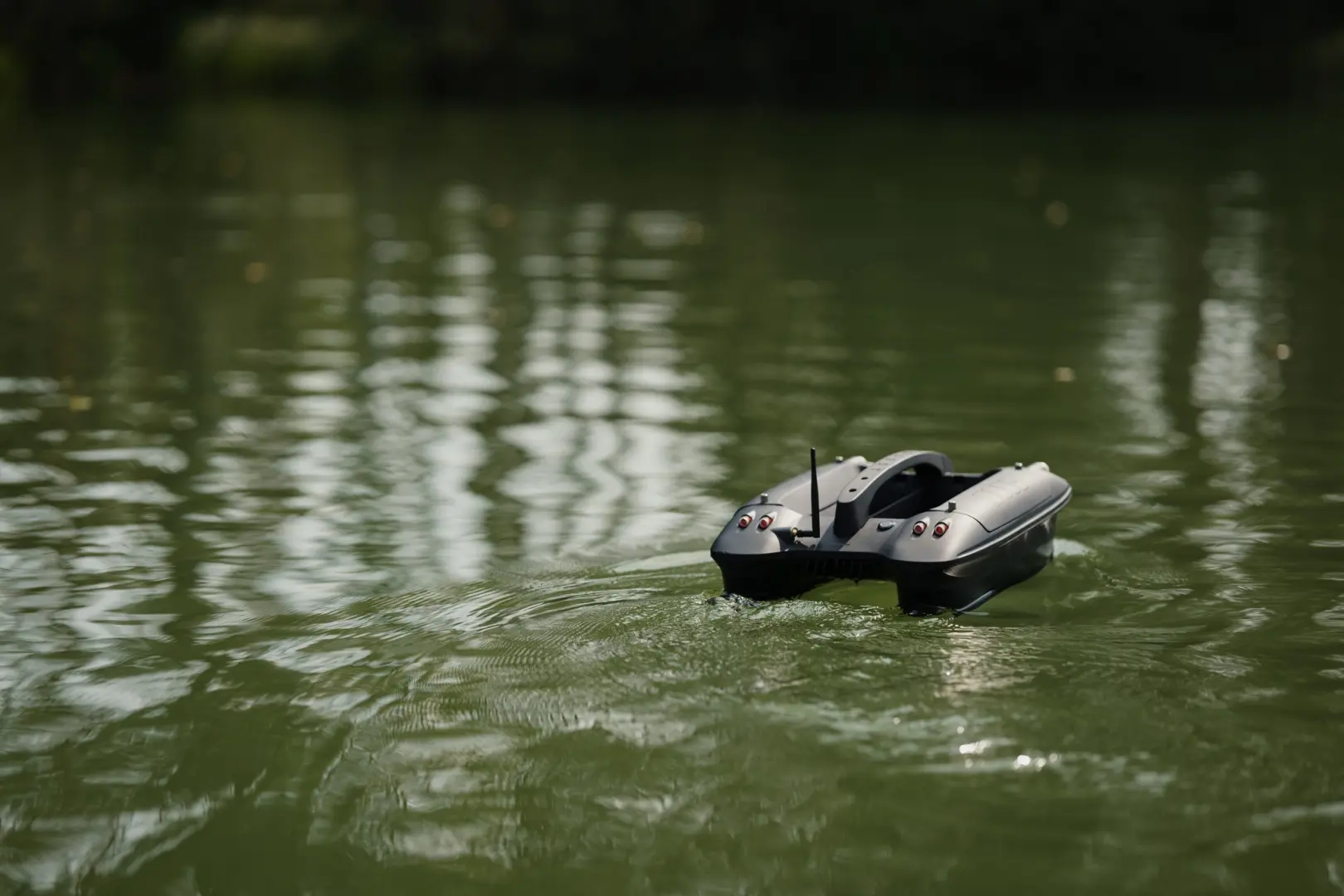 Deeper Quest Baitboat - Łódka Zanętowa