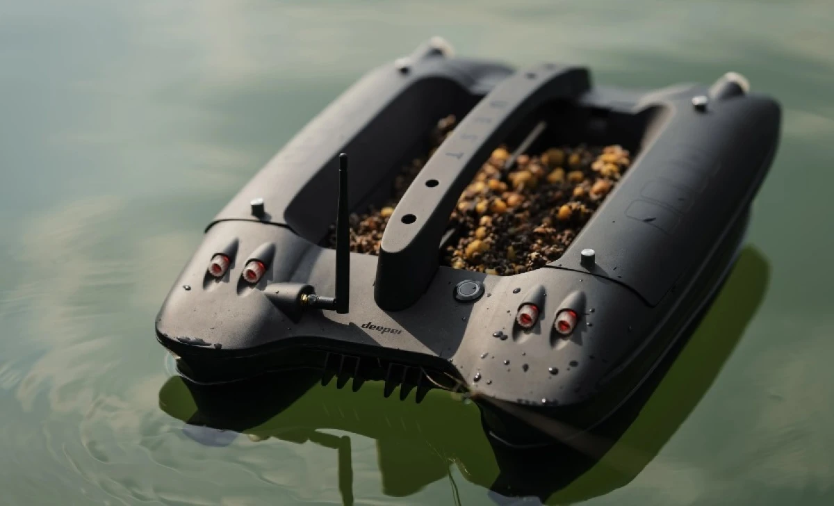 Deeper Quest Baitboat - Łódka Zanętowa