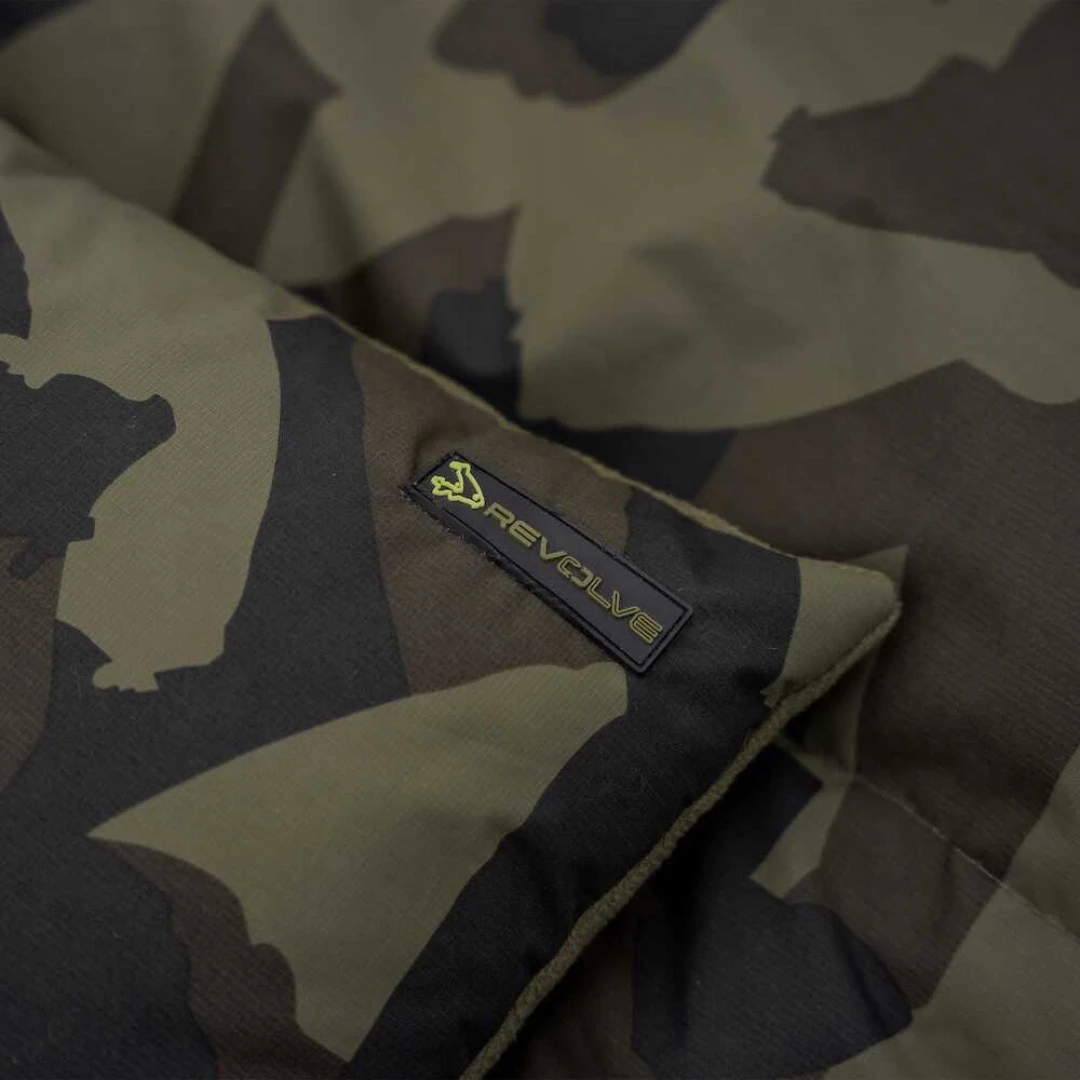 Avid Carp Revolve Pillow - Standard