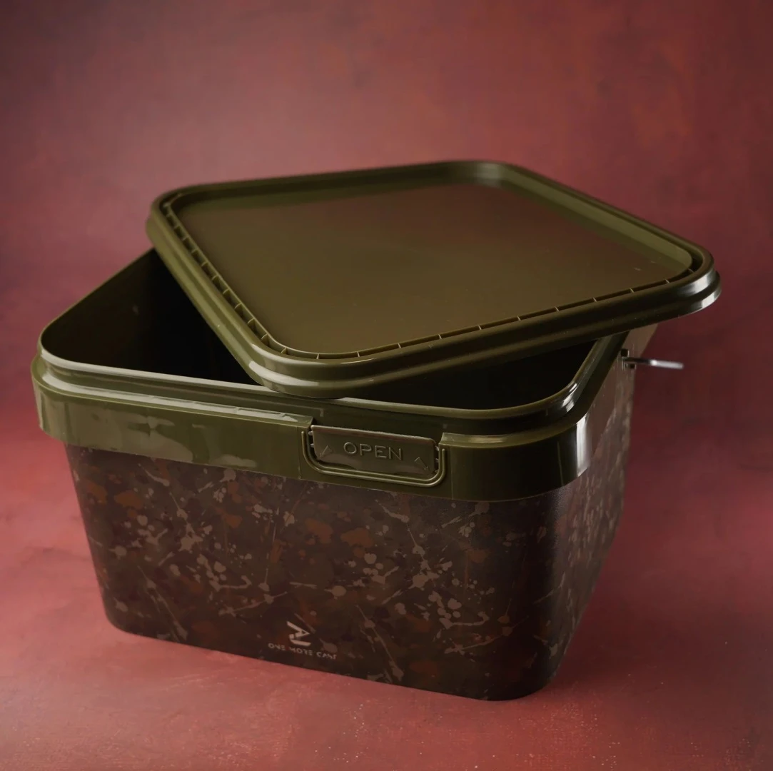One More Cast Splash Camo Bucket 10L