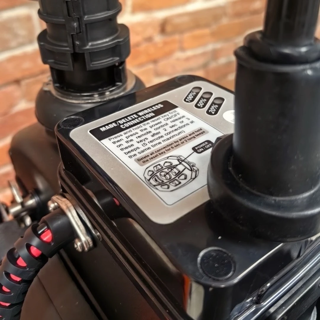 Haswing CAYMAN 80B - Dziobowy Silnik Elektryczny