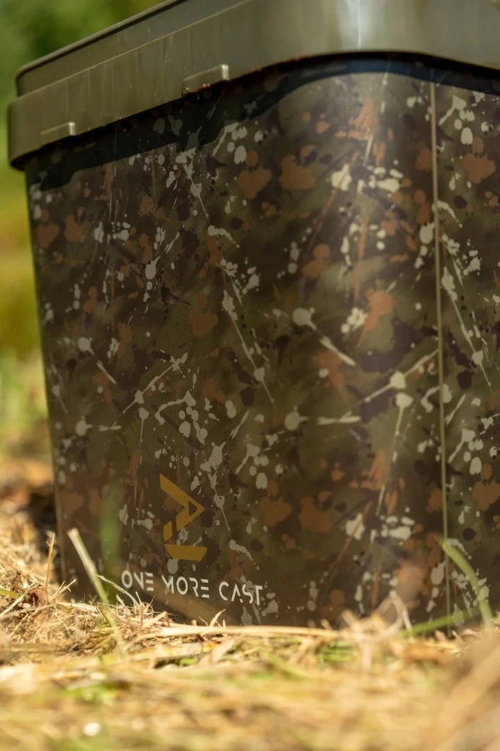 One More Cast Splash Camo Bucket 17L - PORYSOWANA POKRYWKA