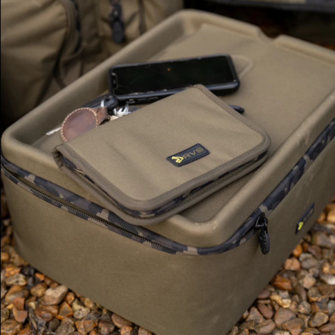 Avid Carp RVS Licence Wallet
