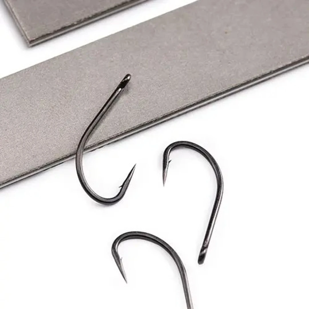 Gardner Compact Hook Stone