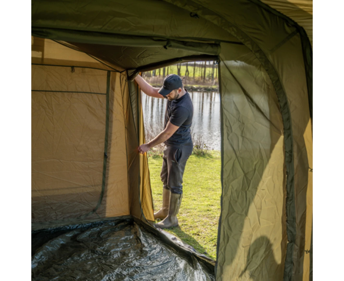 Avid Carp InflataHouse Compact Bivvy