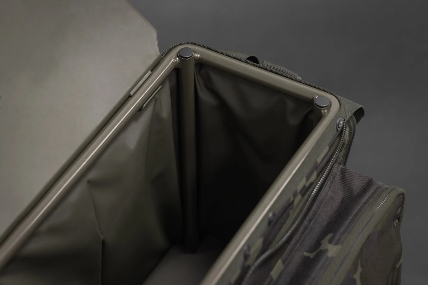 Korda Compac Framed Carryall Large - Dark Kamo 