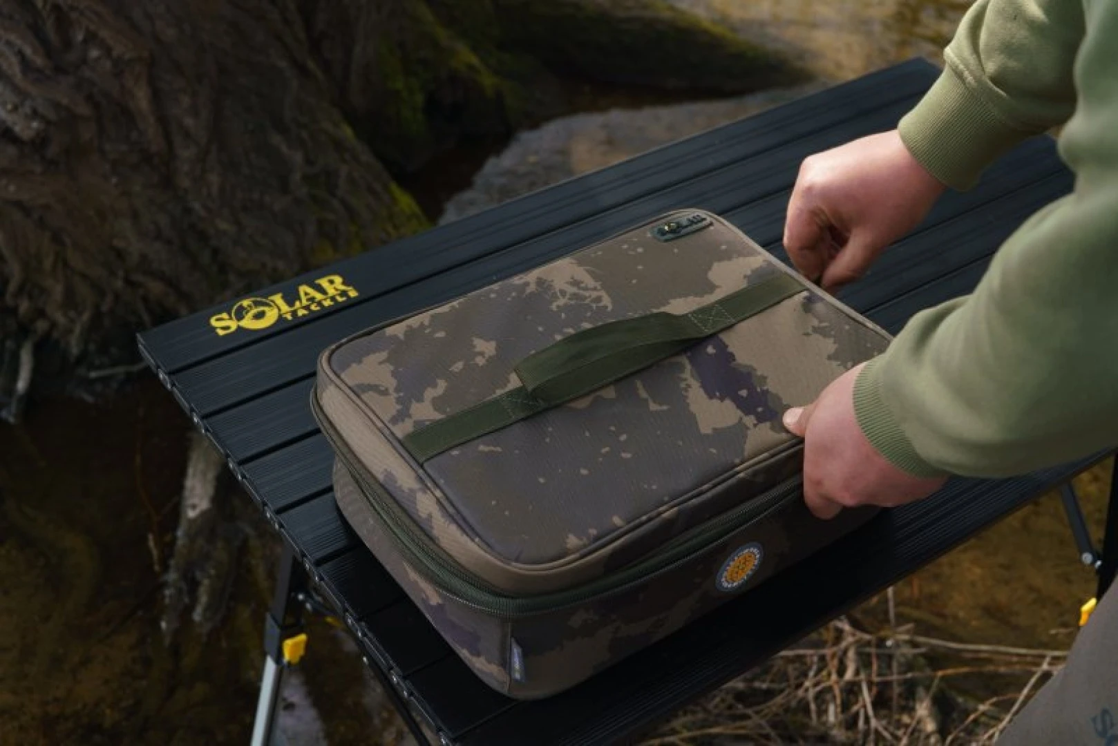 Solar Worldwide Tackle Station - Large 