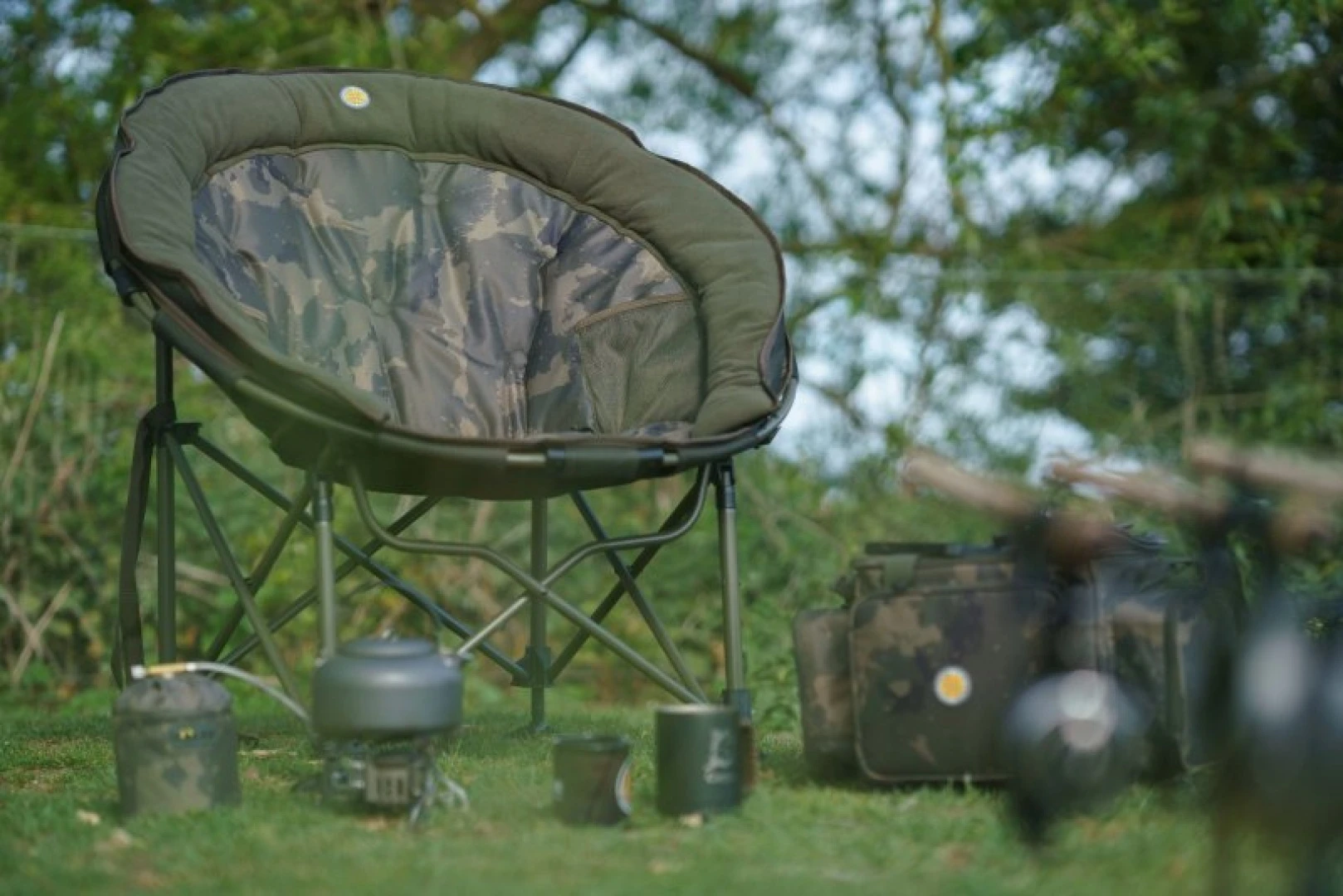 Solar Worldwide Moon Chair
