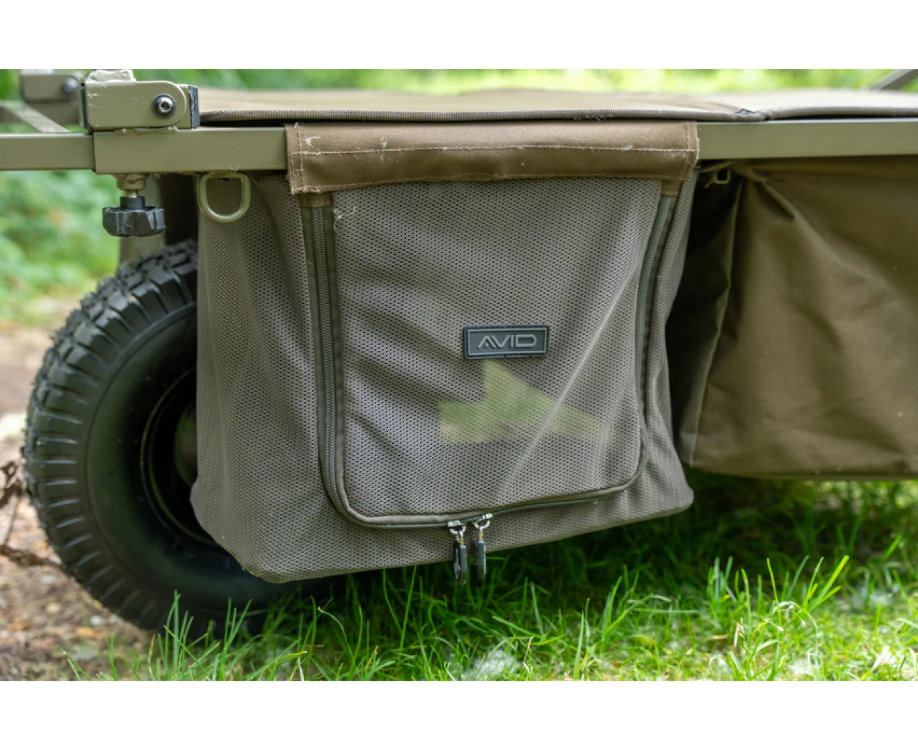 Avid Carp Transit Terrain Barrow 