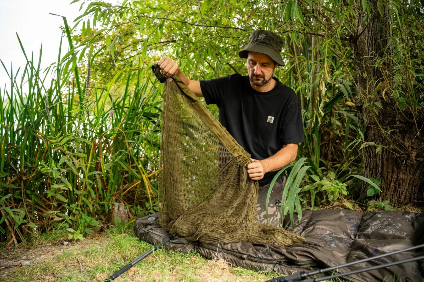 Nash Scope OPS Sawn Off Retract Landing Net 42 42