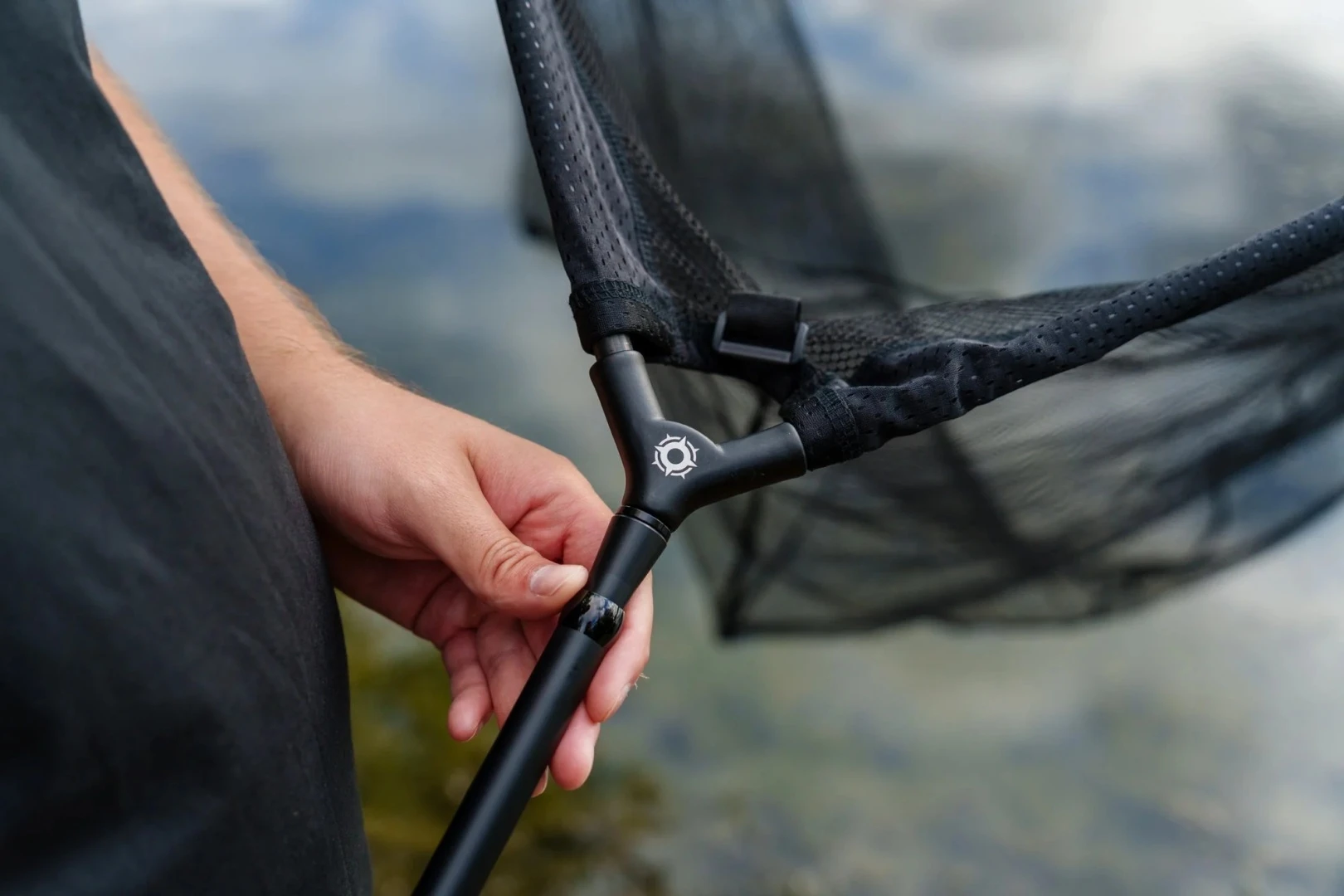 Nash Scope Retract Landing Net 42 42
