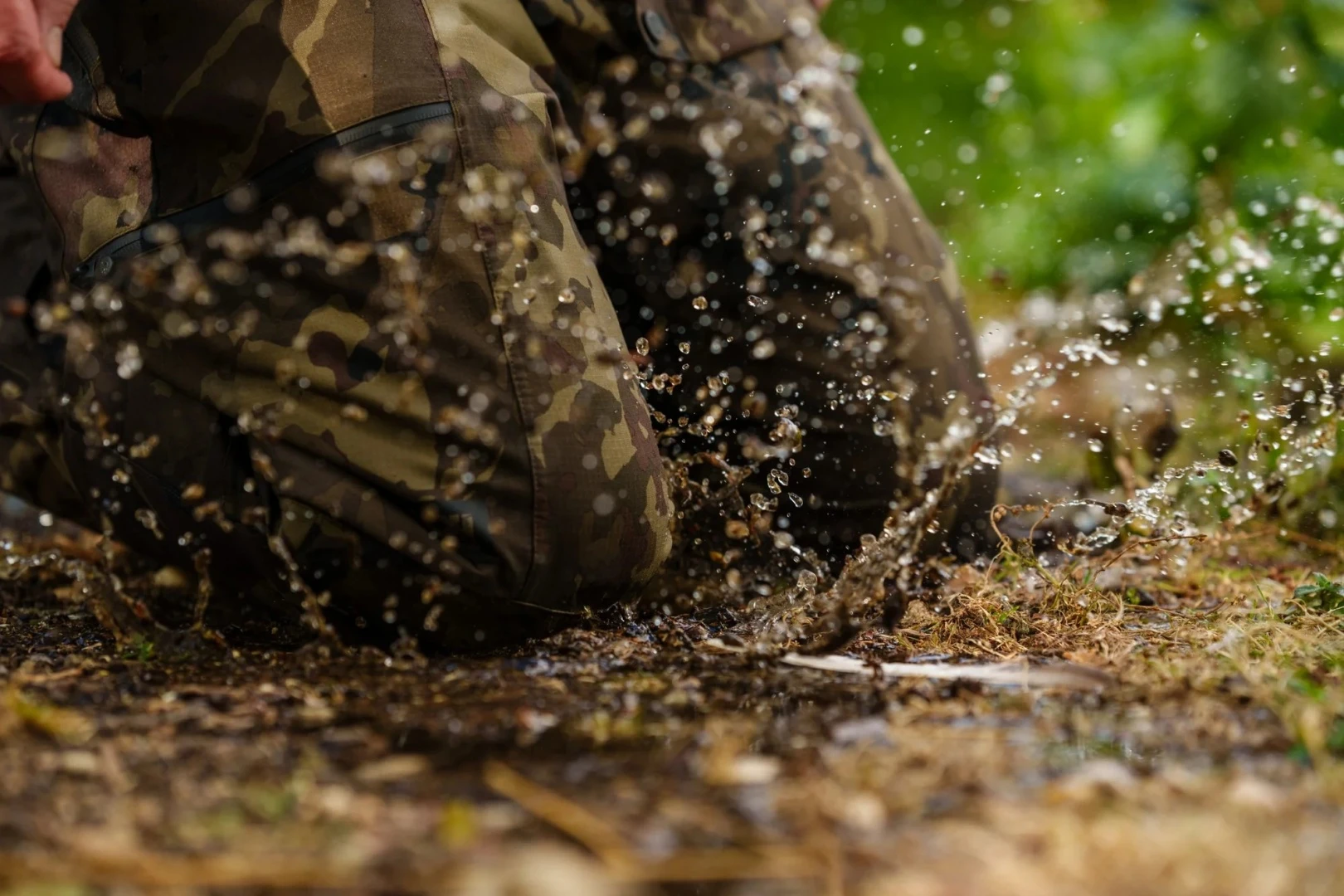 Nash ZT Apex Waterproof Trousers Camo L