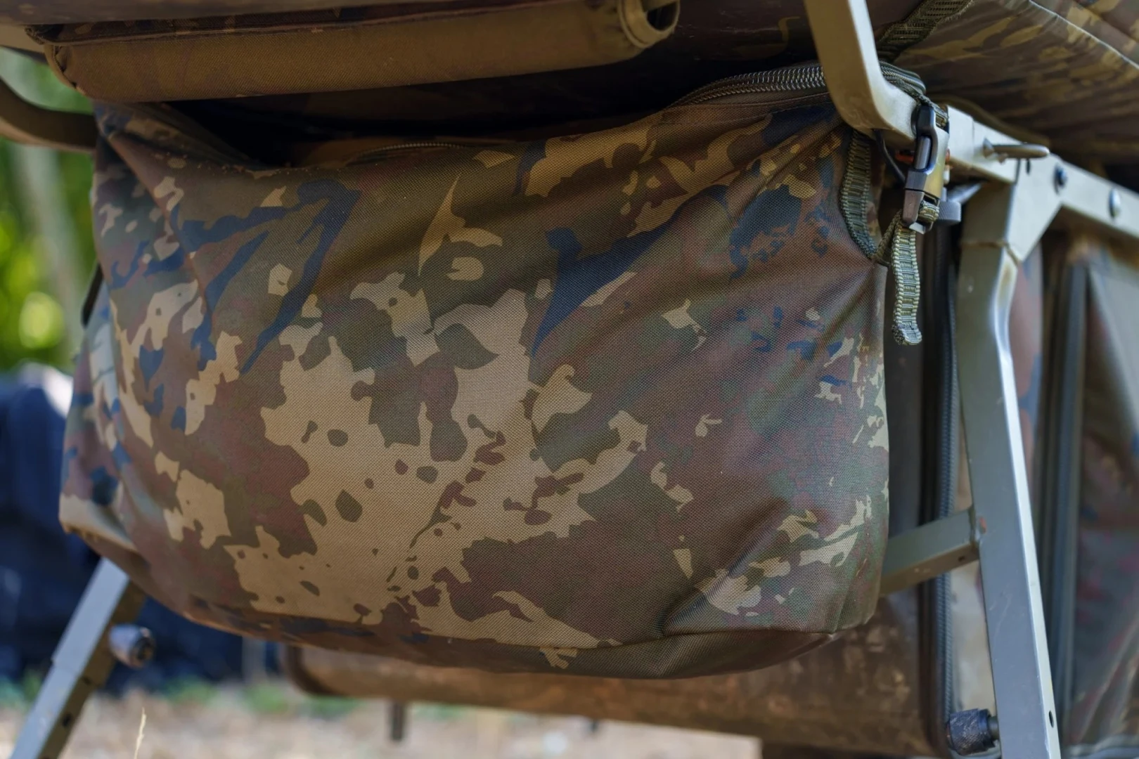 Nash Trax Barrow Rear Bag Camo