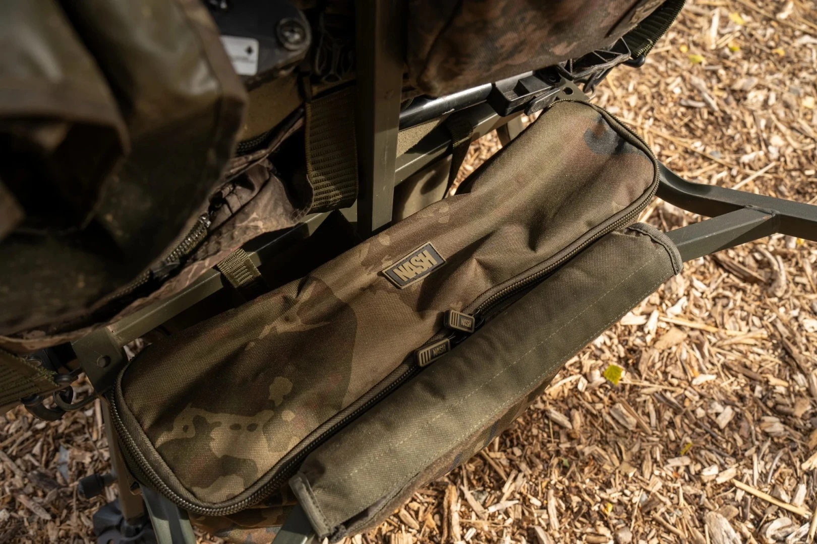 Nash Trax Barrow Rear Bag Camo