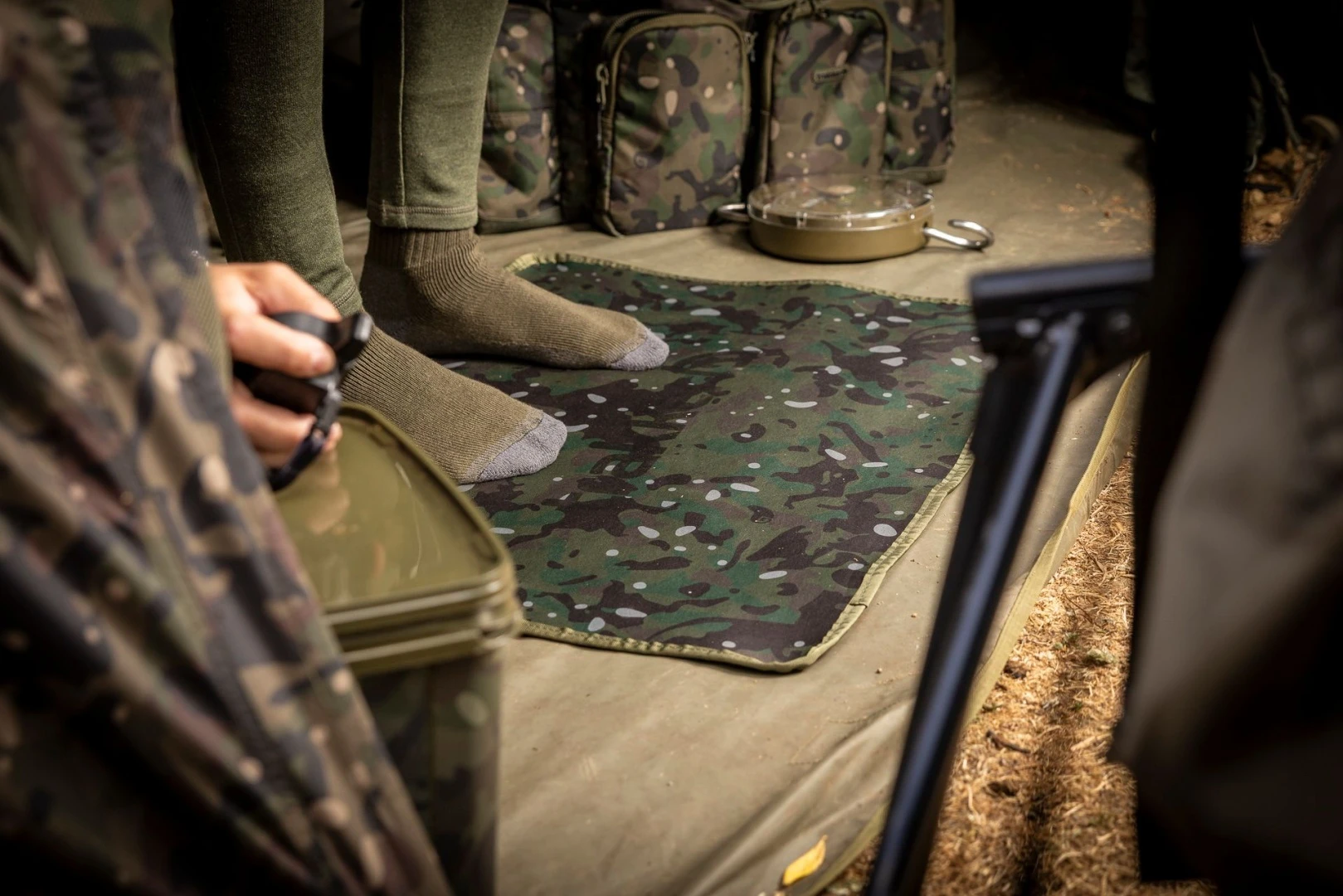 Trakker Reversible Bivvy Mat Camo XL XL