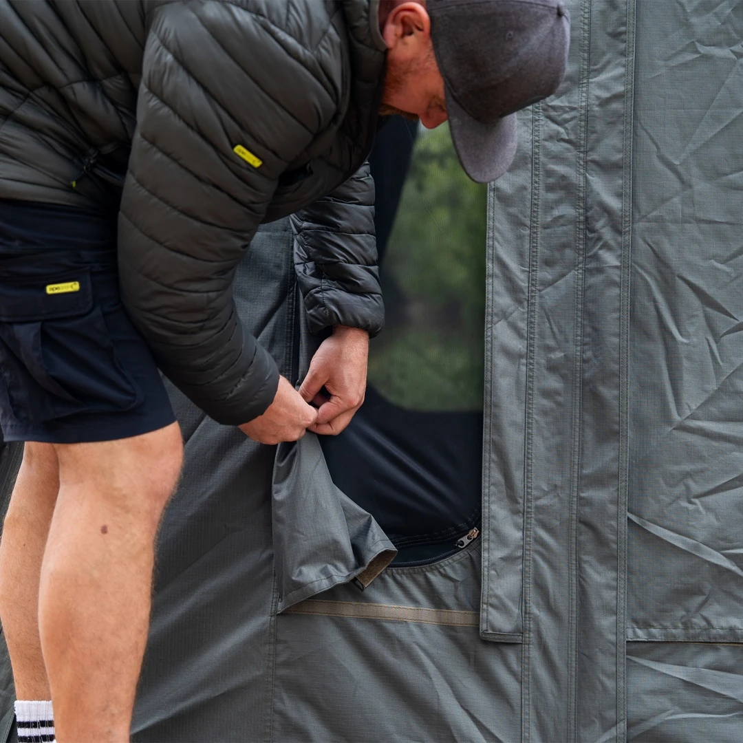 RidgeMonkey Escape XFi Airect Bivvy Shower & Toilet Pod